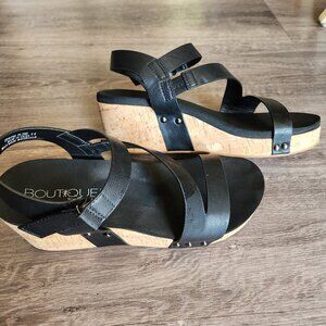 NEW Boutique by Corkys Sz 11